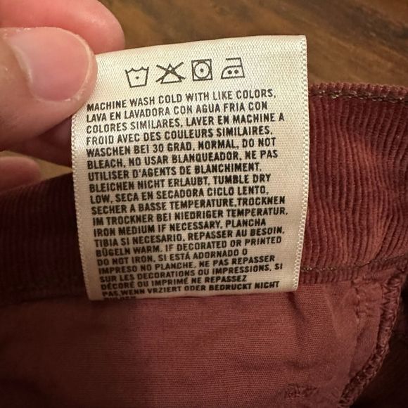 CITIZENS OF HUMANITY Avedon Low Rise Skinny Red Corduroy Jeans in Maroon - Picture 11 of 14